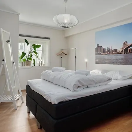 Authentic And Spacious In Centre *