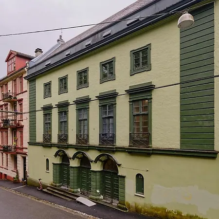 Authentic And Spacious In Centre Appartement *